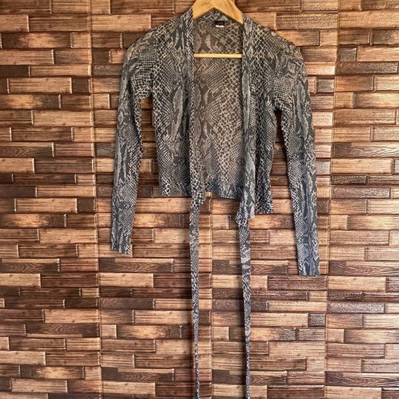 Only Hearts Helena Stuart Snake Skin top - Picture 5 of 9